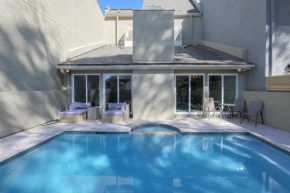 7 Genoa Court
